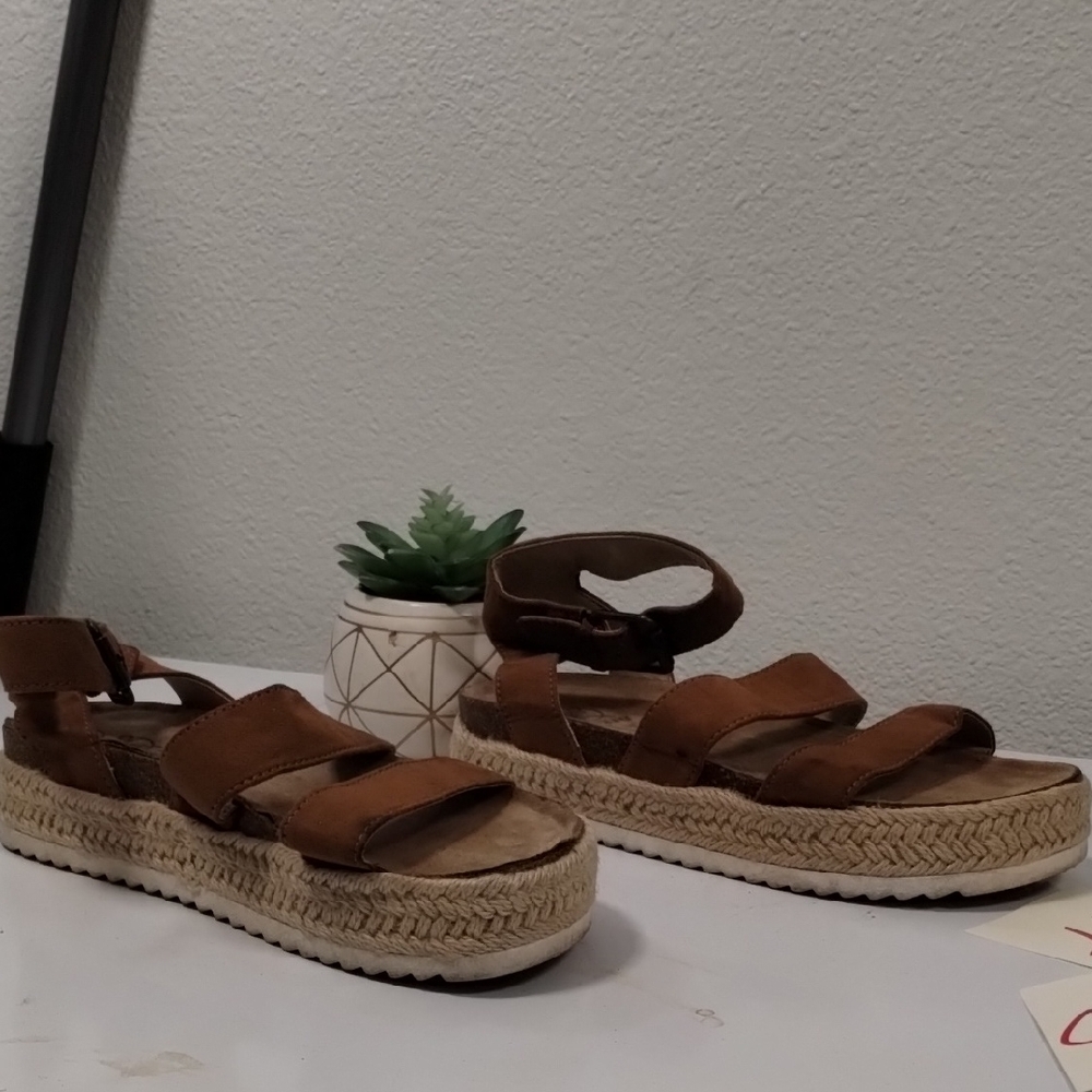 Art Class Brown Espadrille Sandals